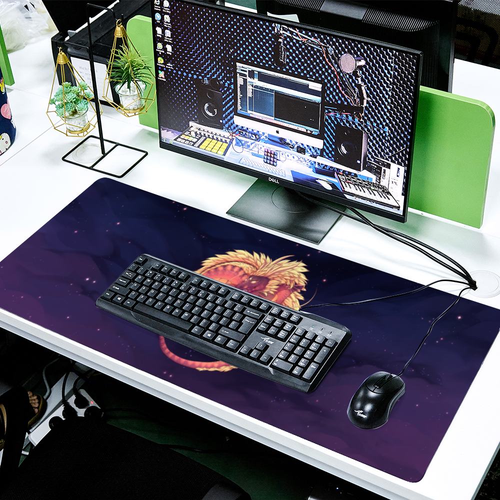 Luo Yi Desk Mat